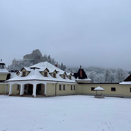 Penzion U Dvoch Levov Oravsky Podzamok Eksteriør billede